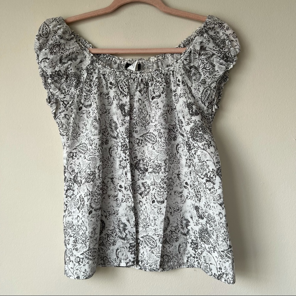 J.Crew Ruffled Cap Sleeve Gray Floral Blouse Boho Cottage Core Size Small